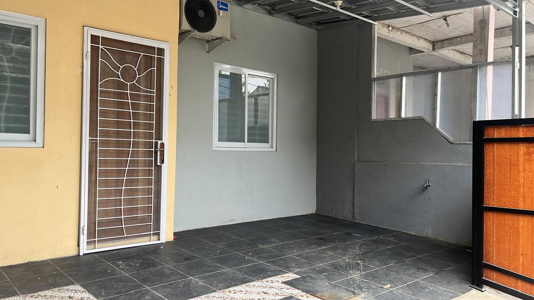 Rumah 1 lantai di Citra Raya, Graha Catania, Cikupa Tangerang