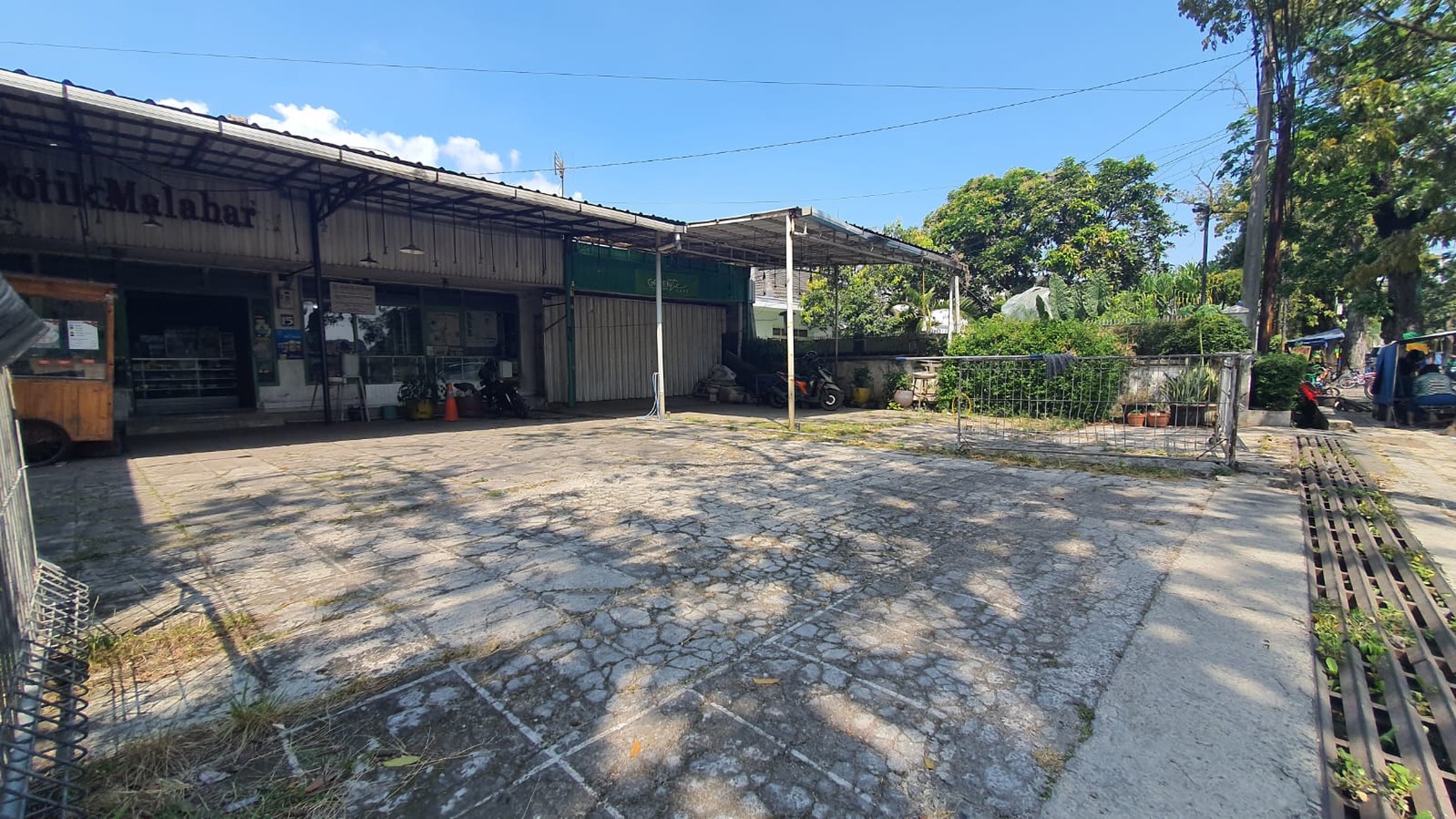 Rumah Hitung Tanah di Mainroad Malabar Bandung Kota