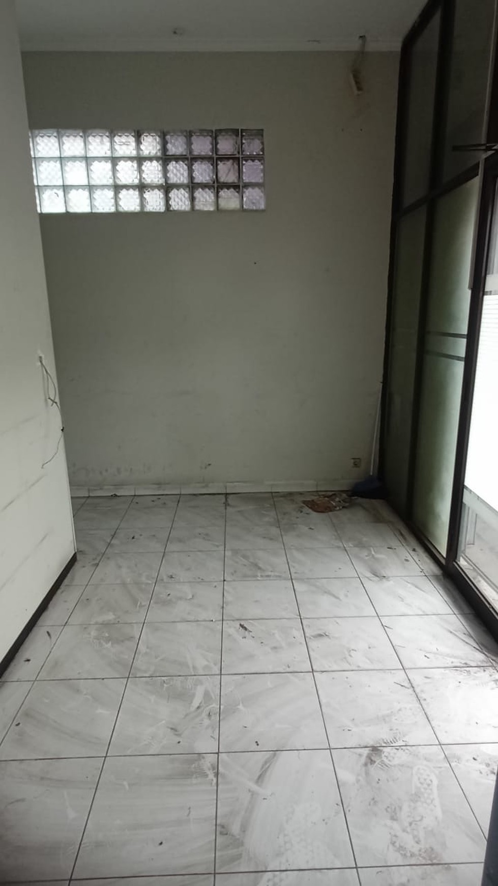 Dijual Ruko 3 Lantai Siap Pakai dan Lokasi Strategis @Pondok Ranji