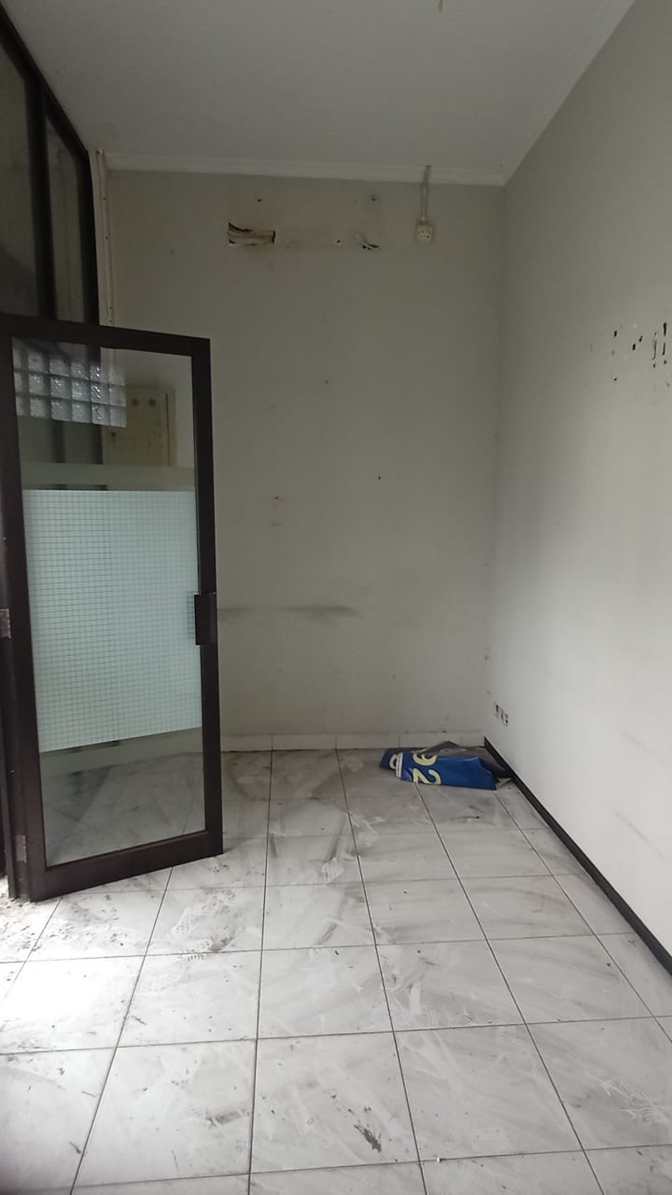 Dijual Ruko 3 Lantai Siap Pakai dan Lokasi Strategis @Pondok Ranji