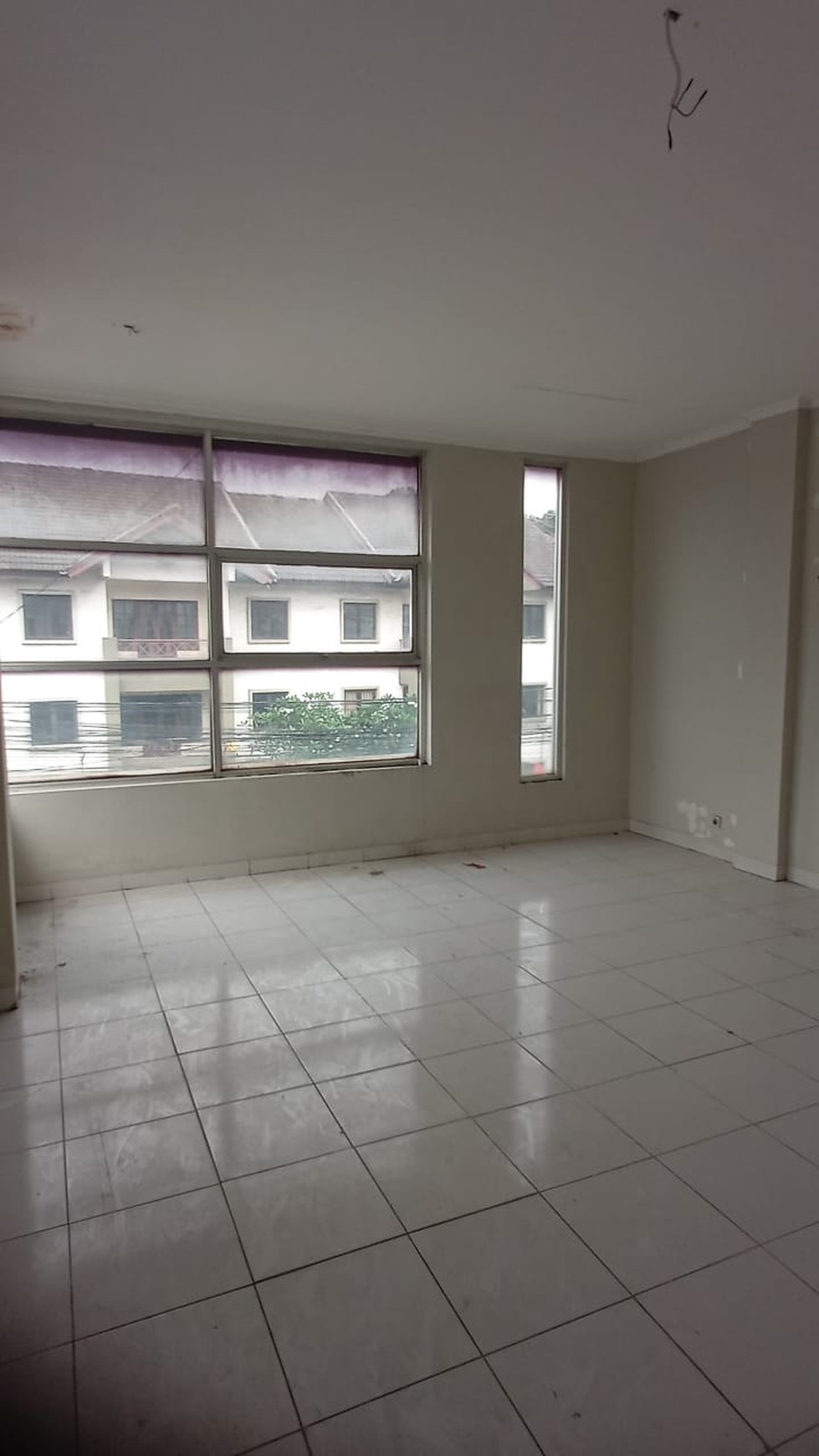 Dijual Ruko 3 Lantai Siap Pakai dan Lokasi Strategis @Pondok Ranji