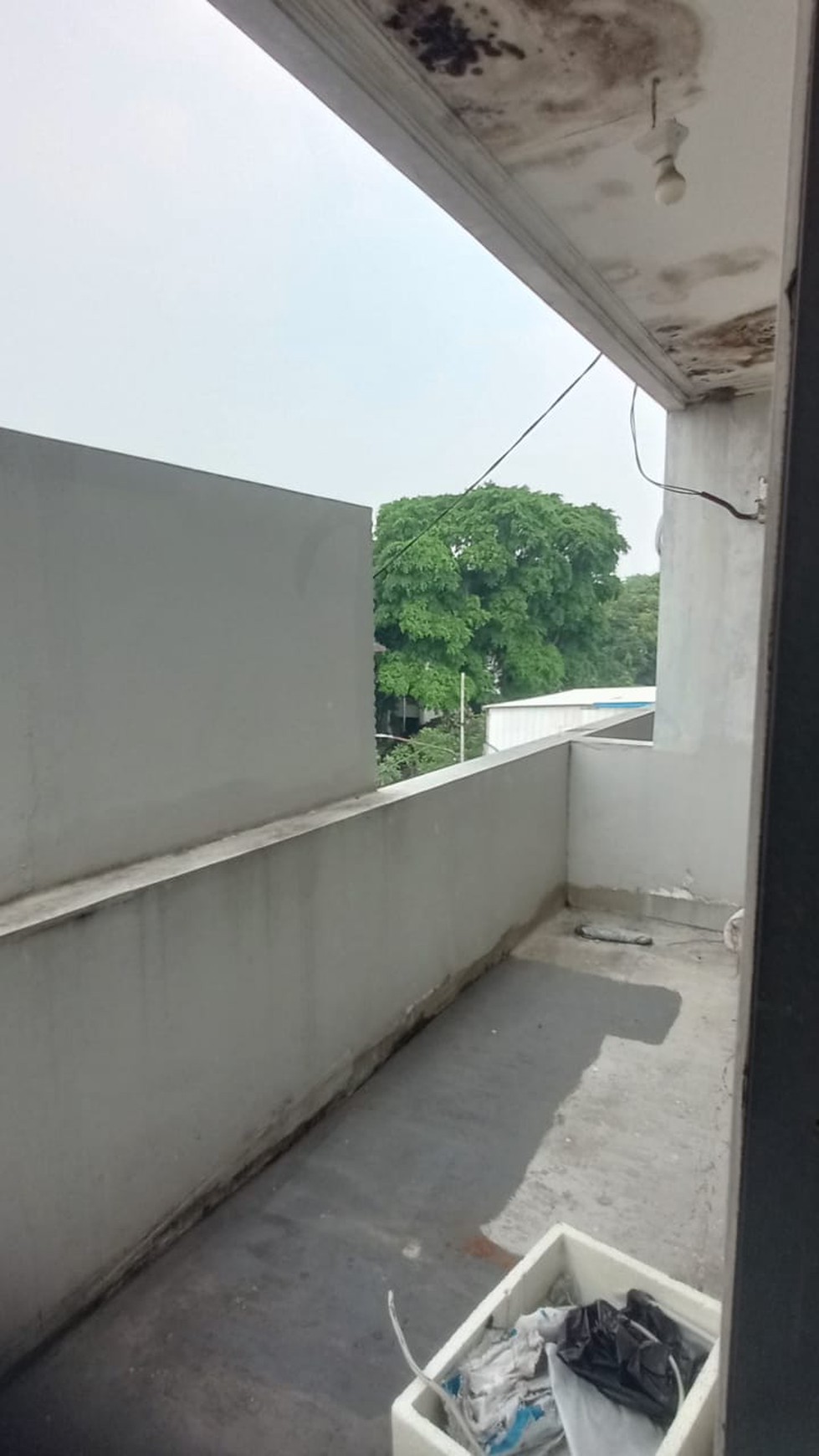 Dijual Ruko 3 Lantai Siap Pakai dan Lokasi Strategis @Pondok Ranji