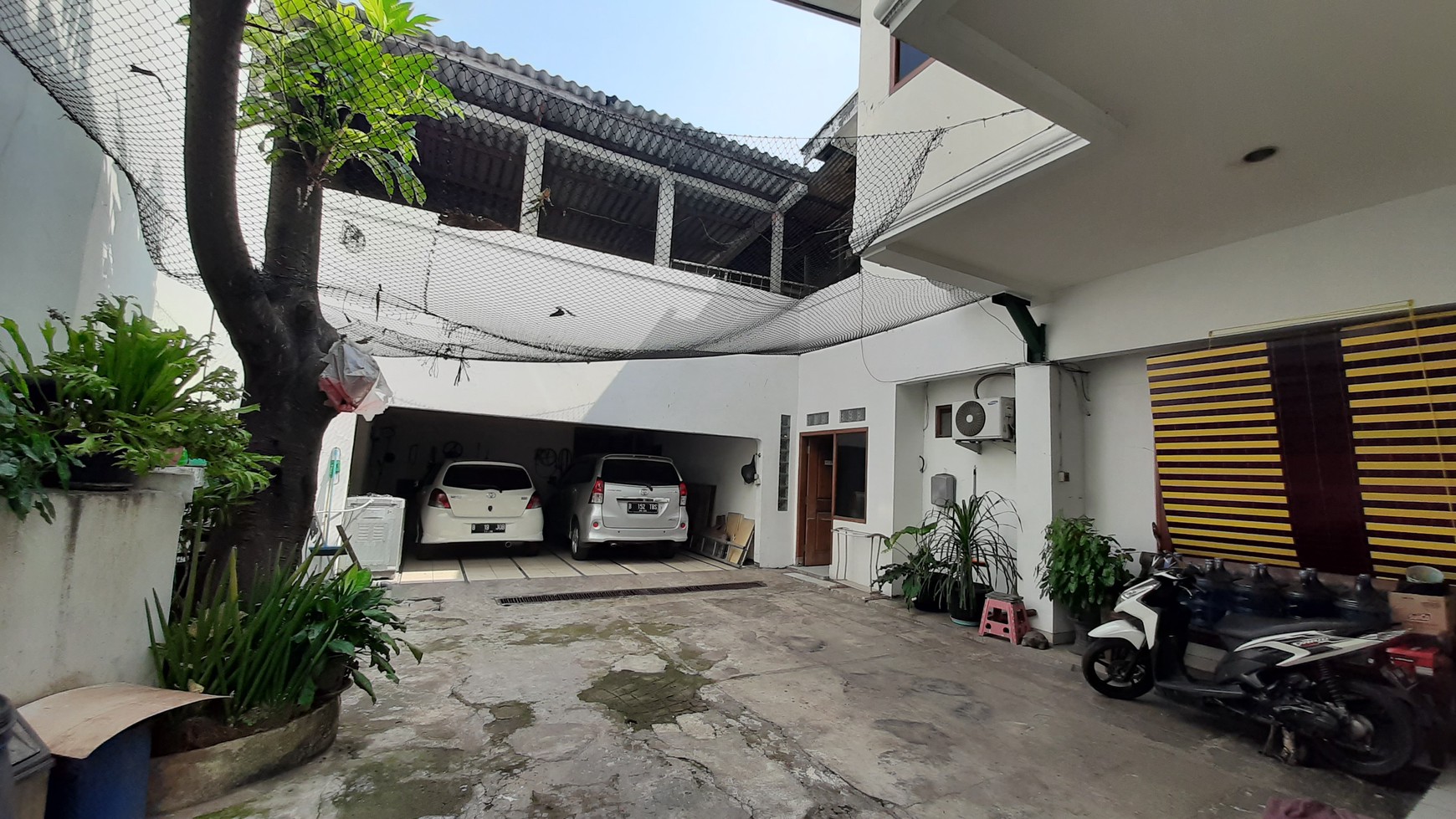 Rumah di Kebayoran Baru