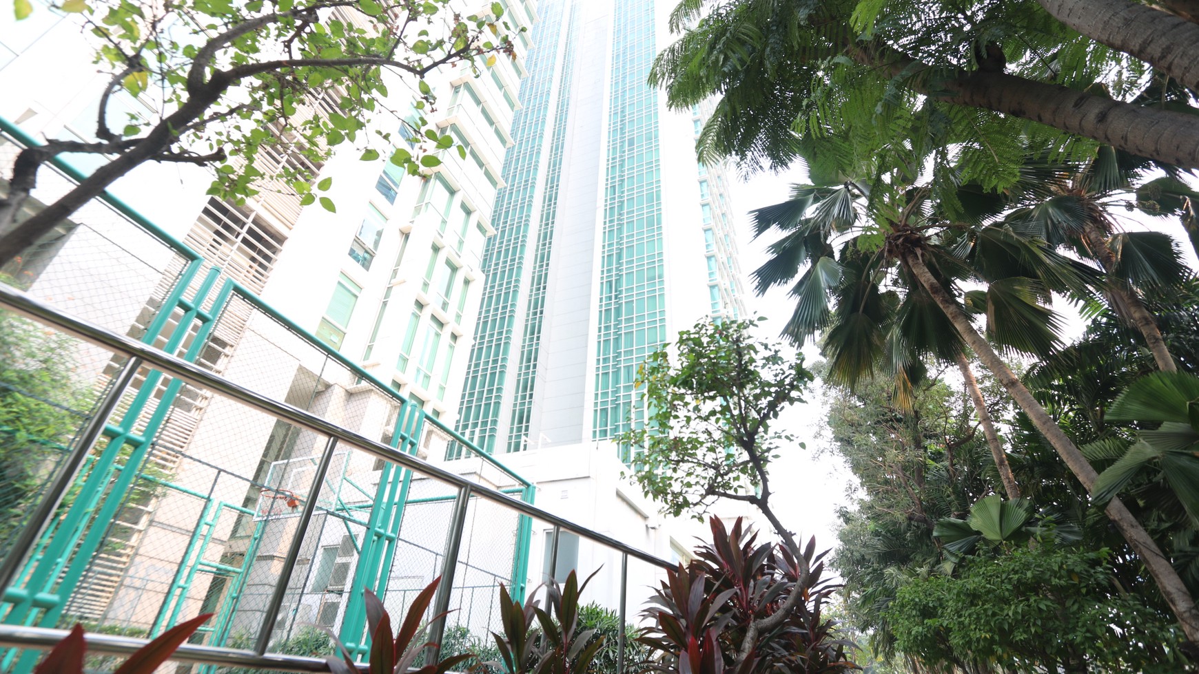 DIJUAL APARTEMEN THE PEAK SUDIRMAN 3 BR 232 m2 / FOR SALE The Peak Apartment 