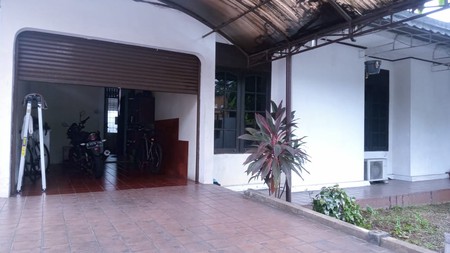 Rumah di Pesanggrahan, Bintaro