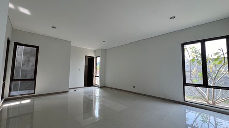 Disewa Rumah townhouse untuk tinggal atau kantor lokasi pejaten barat kemang 