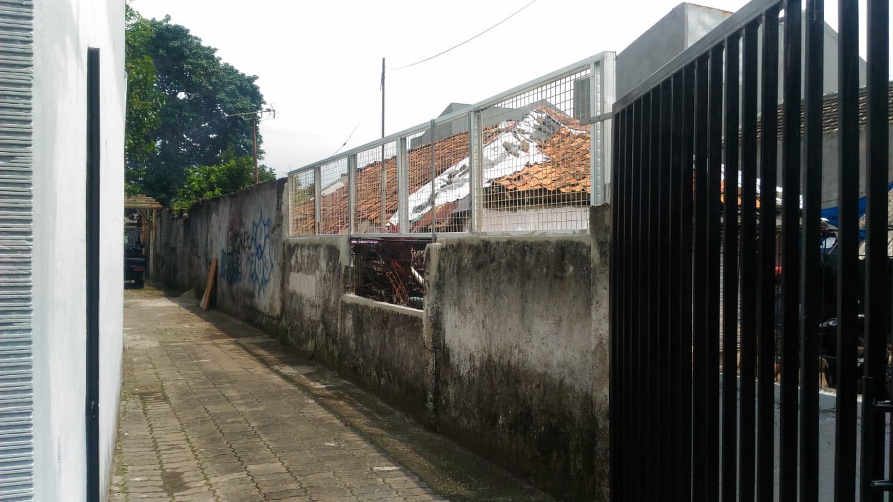 Ruang Usaha Siap Pakai & Lokasi Strategis Pinggir Jalan @Ciputat