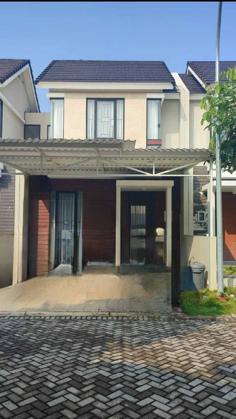 Dijual Rumah North West Lake Citraland SPESIAL KANOPY ROOFTOP Depan Belakang - Surat SHM - Carport masuk 2 MOBIL