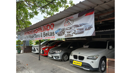 Rumah Hook Cocok Untuk Tempat Usaha Showroom Mobil di Karawaci, Tangerang.