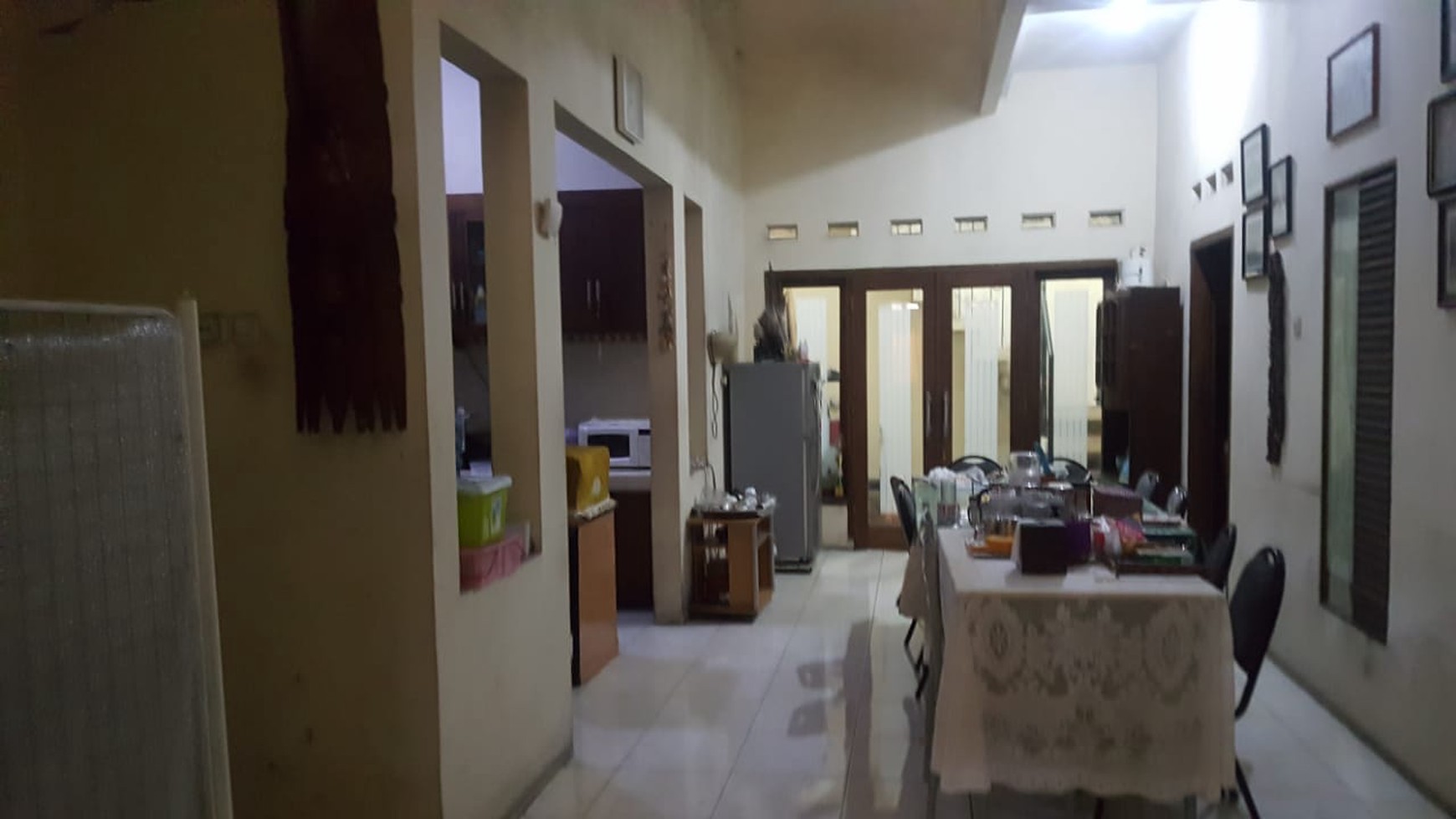 Rumah 2 lantai, bebas banjir, siap huni di Bintaro.