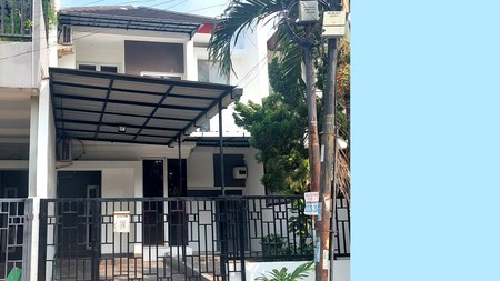 Rumah Rapih Terawat Siap Huni Regency Melati Mas Serpong Tangerang Selatan, Dekat Sekolah Athalia