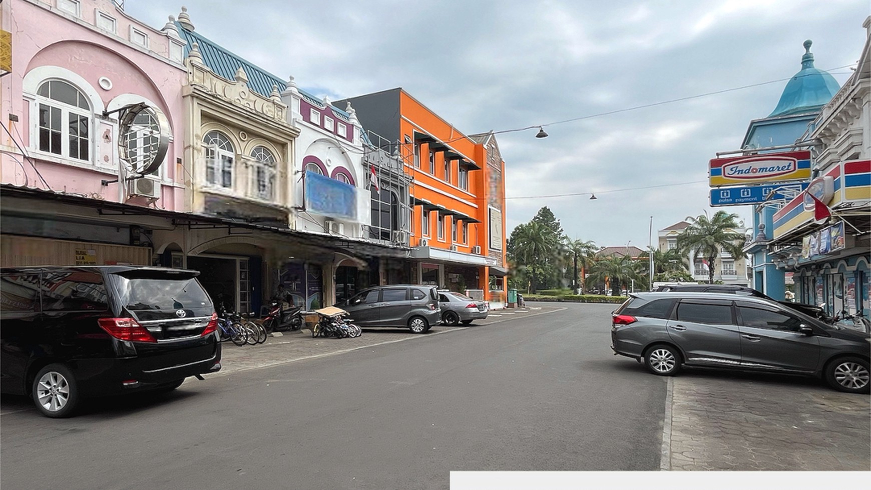 Ruko Murah, Lokasi Ramai di Kota Wisata, Cibubur