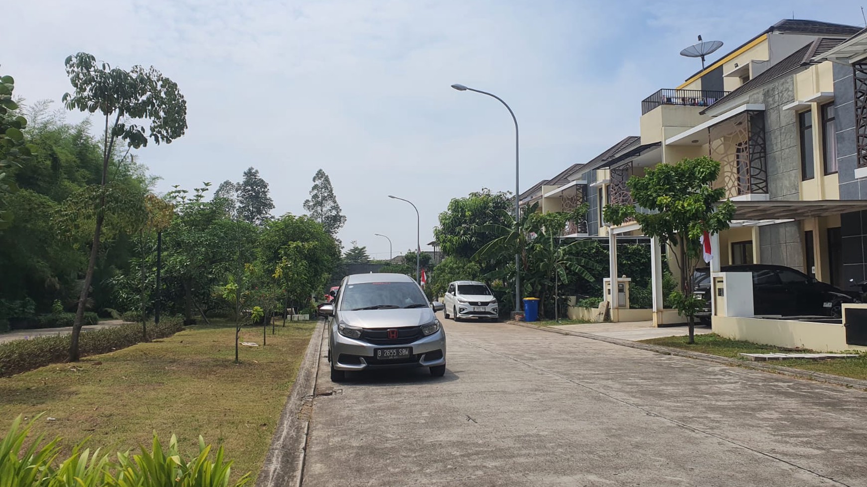 Rumah 2 Lantai di Cluster Arana Kota Harapan Indah Bekasi