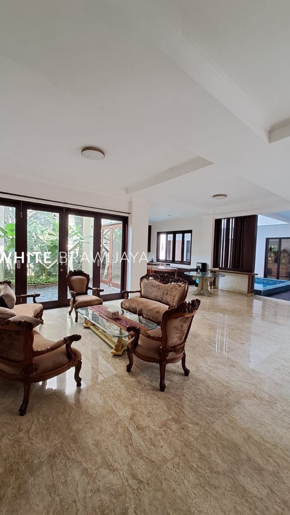 Rumah Hitung Tanah Area Cipete