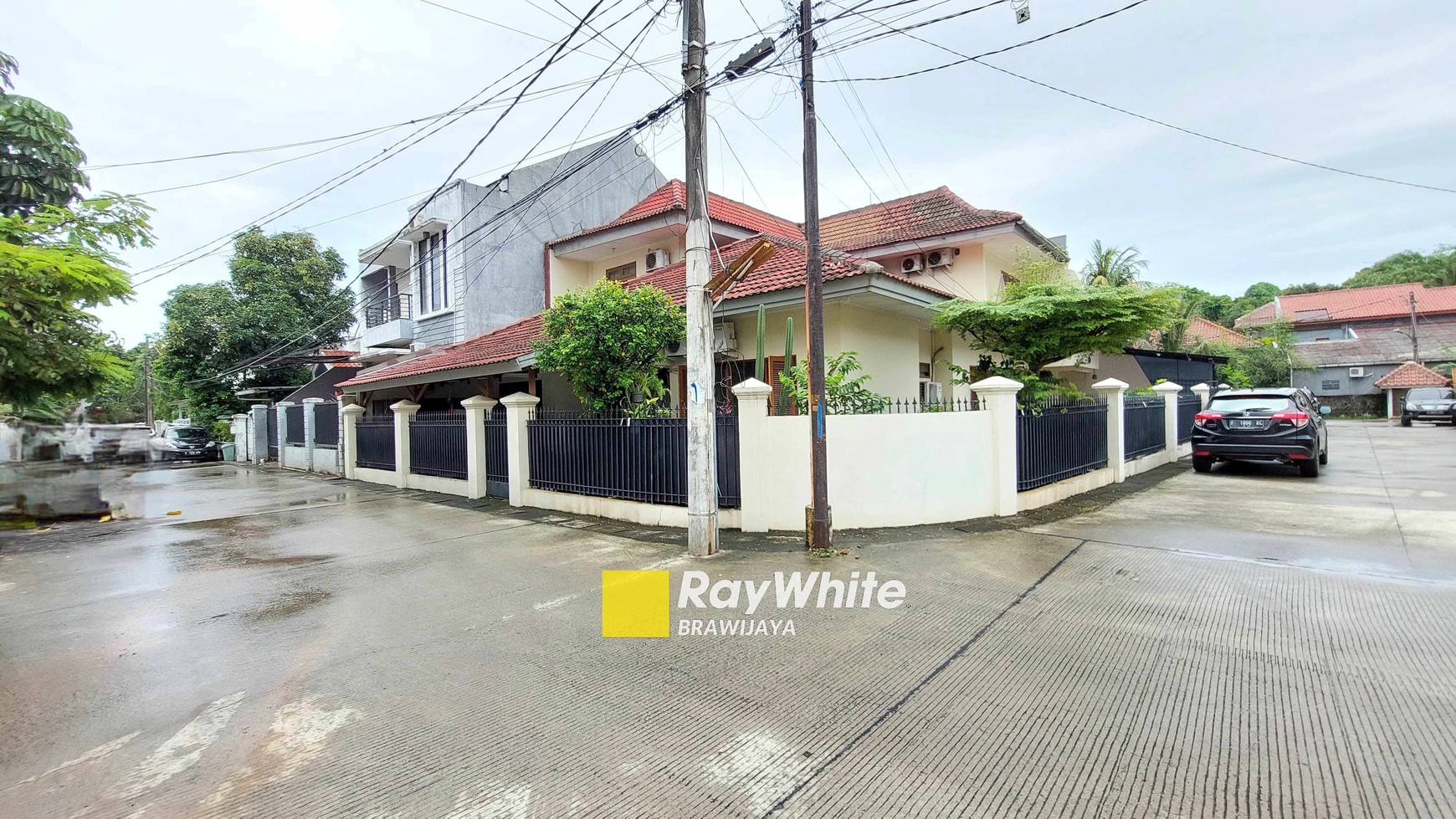 Rumah di Kompleks Jati Padang Baru, Pasar Minggu, 10 menit ke Tol 