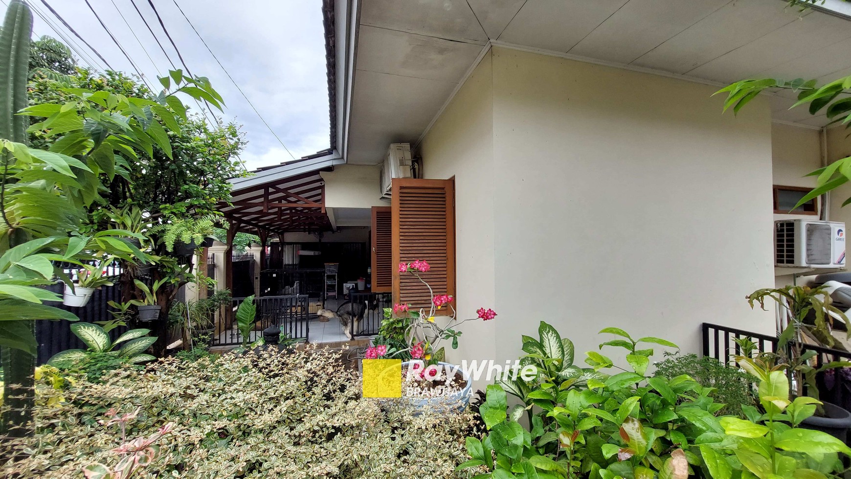 Rumah di Kompleks Jati Padang Baru, Pasar Minggu, 10 menit ke Tol 