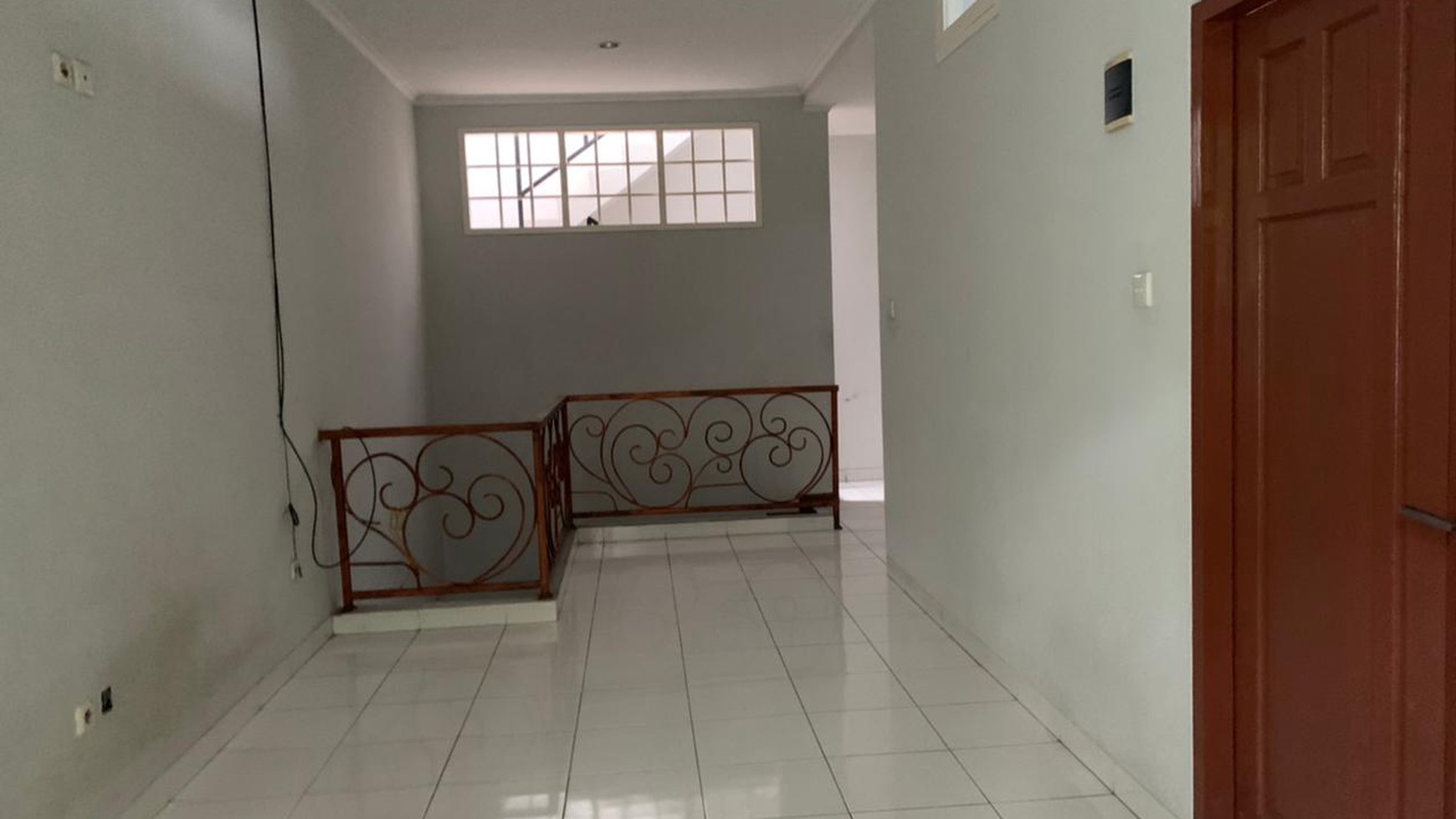 Dijual Rumah di Griya Aviva Townhouse Ciputat selangkah ke bintaro