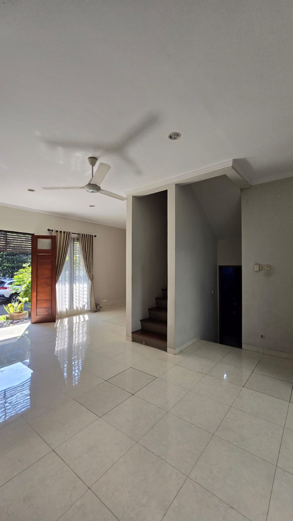 Rumah Bagus Di Cluster Emerald Residence Bintaro Sektor 9