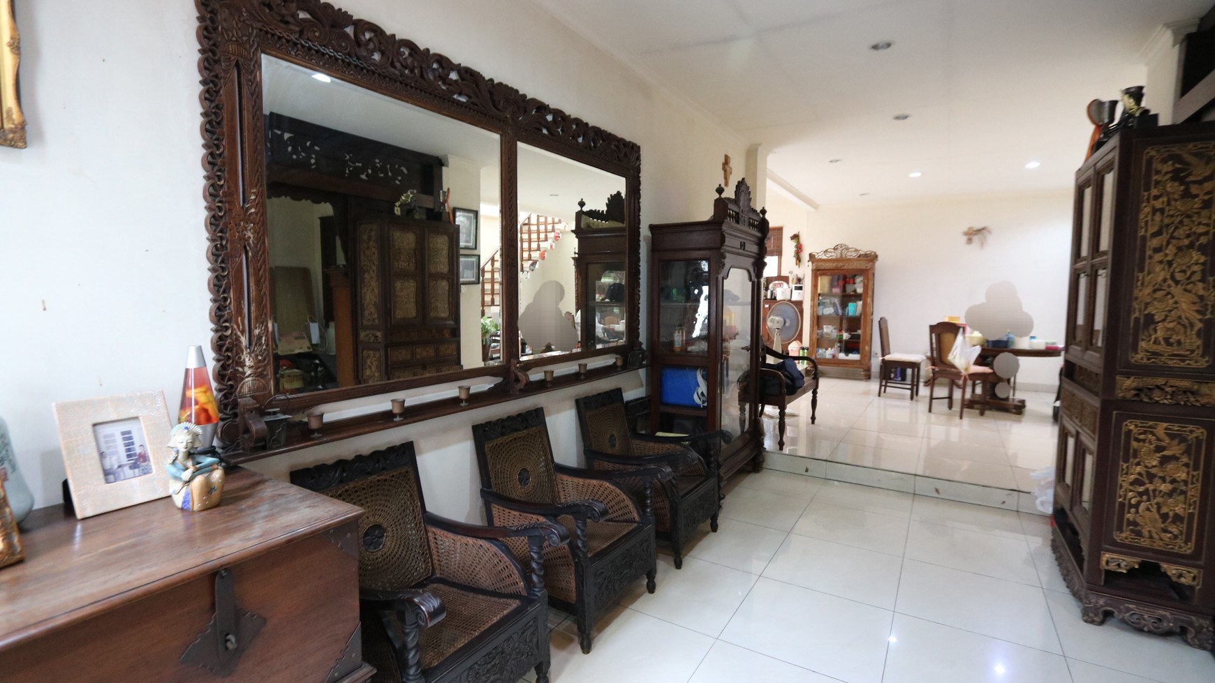 DIJUAL RUMAH MEWAH, SUDAH FULL RENOVASI, DI LOKASI TERDEPAN KELAPA GADING 