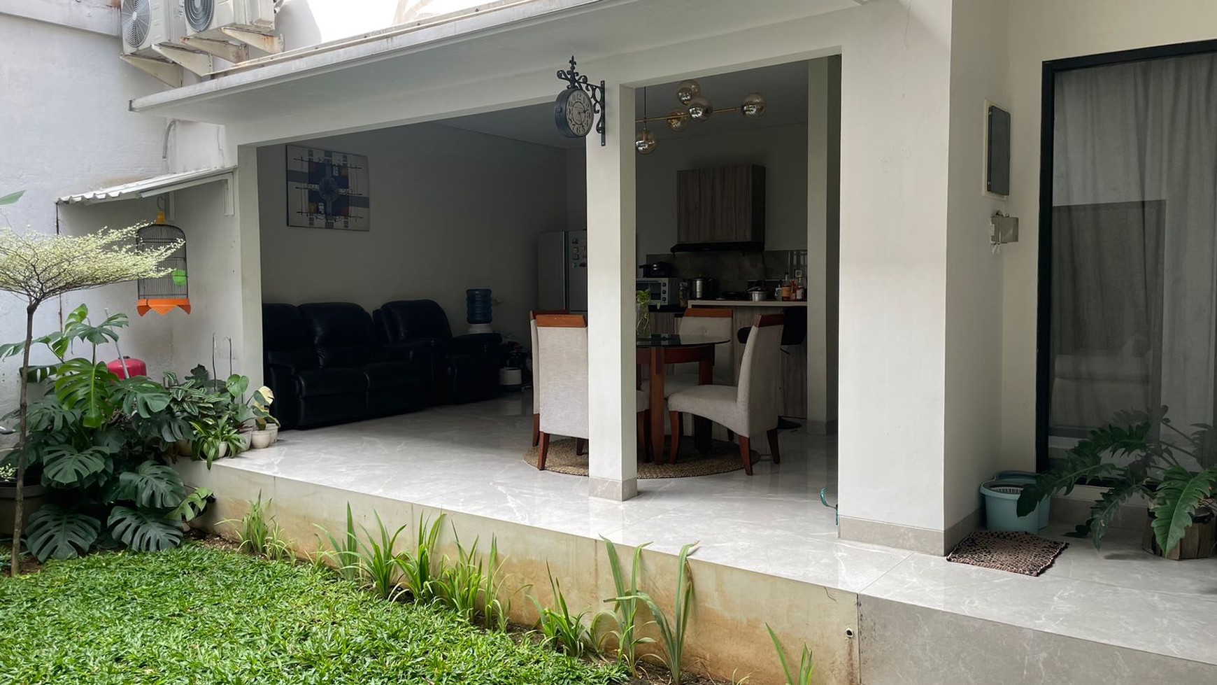 Rumah Modern Minimalis Baru Renovasi Pekayon Dekat AIS Pejaten Barat Jakarta Selatan 