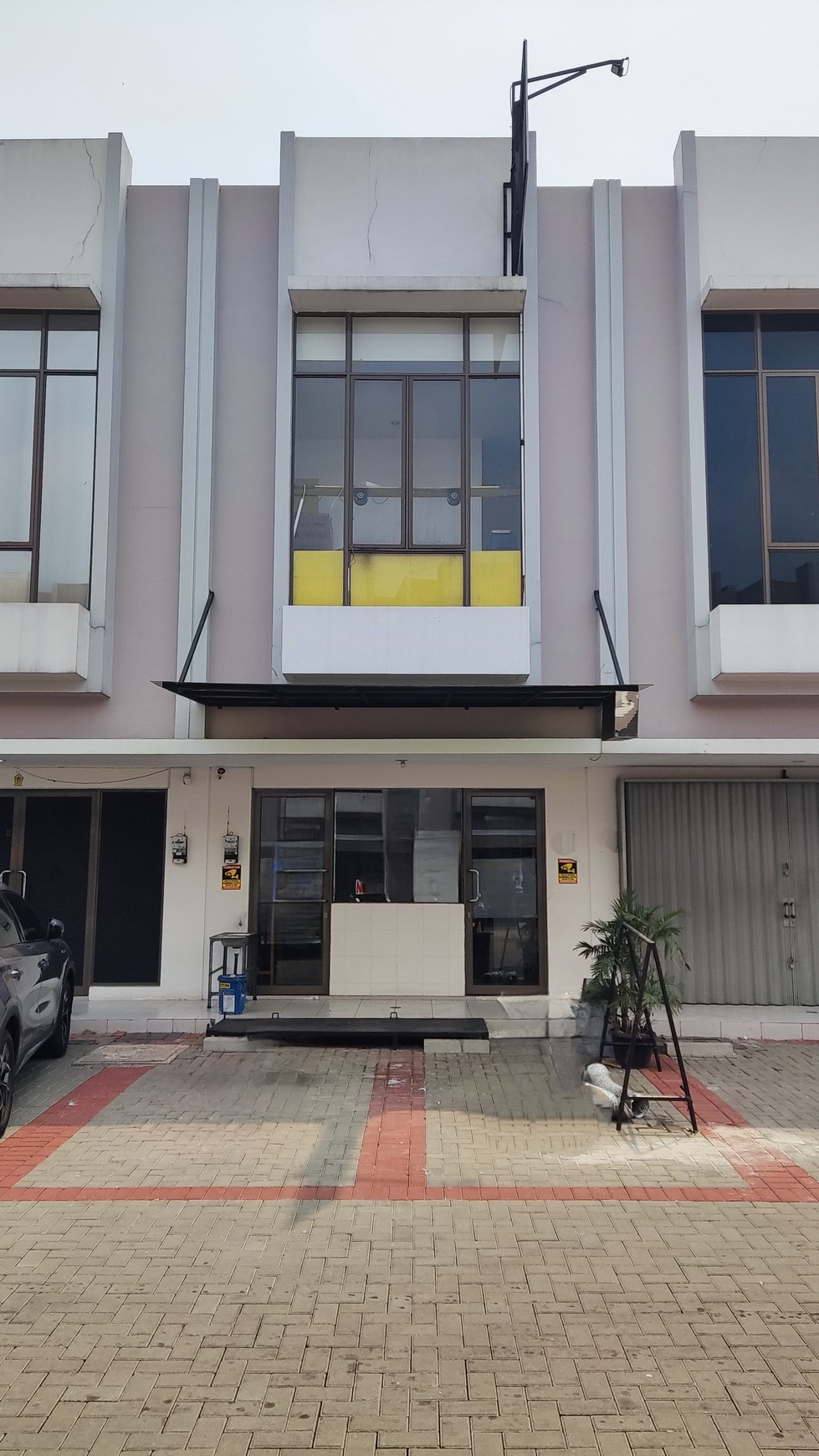 Rent. Ruko bagus Aniva Grande, Gading Serpong