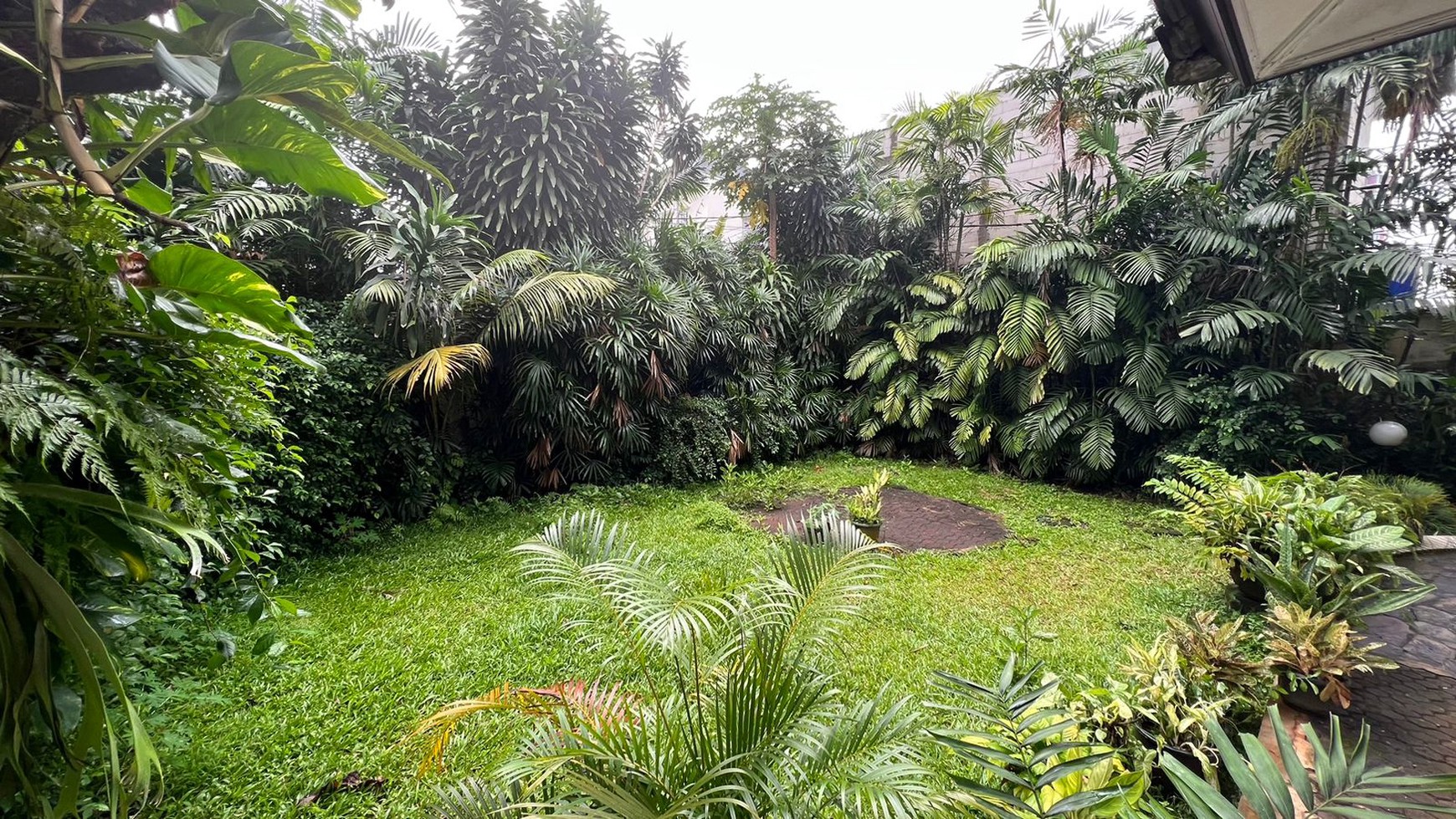 Rumah Mewah Siap huni pejaten barat harga dibawah pasaran jakarta selatan 