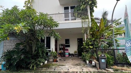 Rumah minimalis, bagus, dengan fasilitas club house dalam cluster siap huni di Ciputat