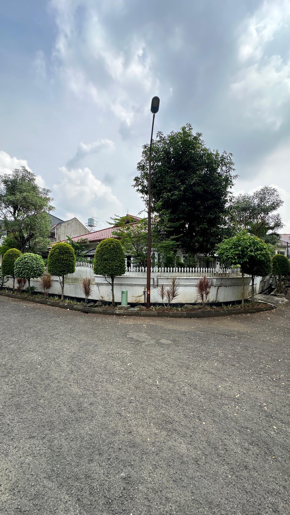 Rumah Cantik Mewah Dalam Komplek di Lebak Bulus