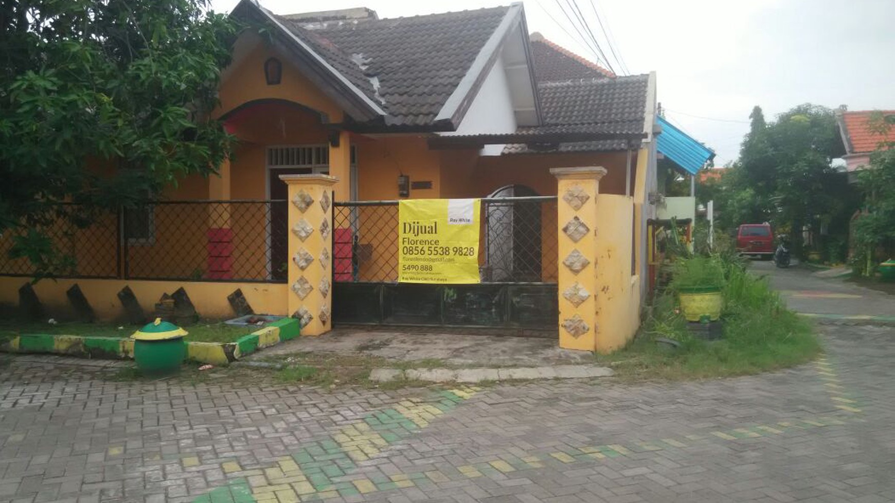 RUMAH CANTIK DI MUTIARA CITRA ASRI  LUAS 135 M2 POJOK DKT SEKOLAH, UNIIVERSITAS & RUMAH SAKIT