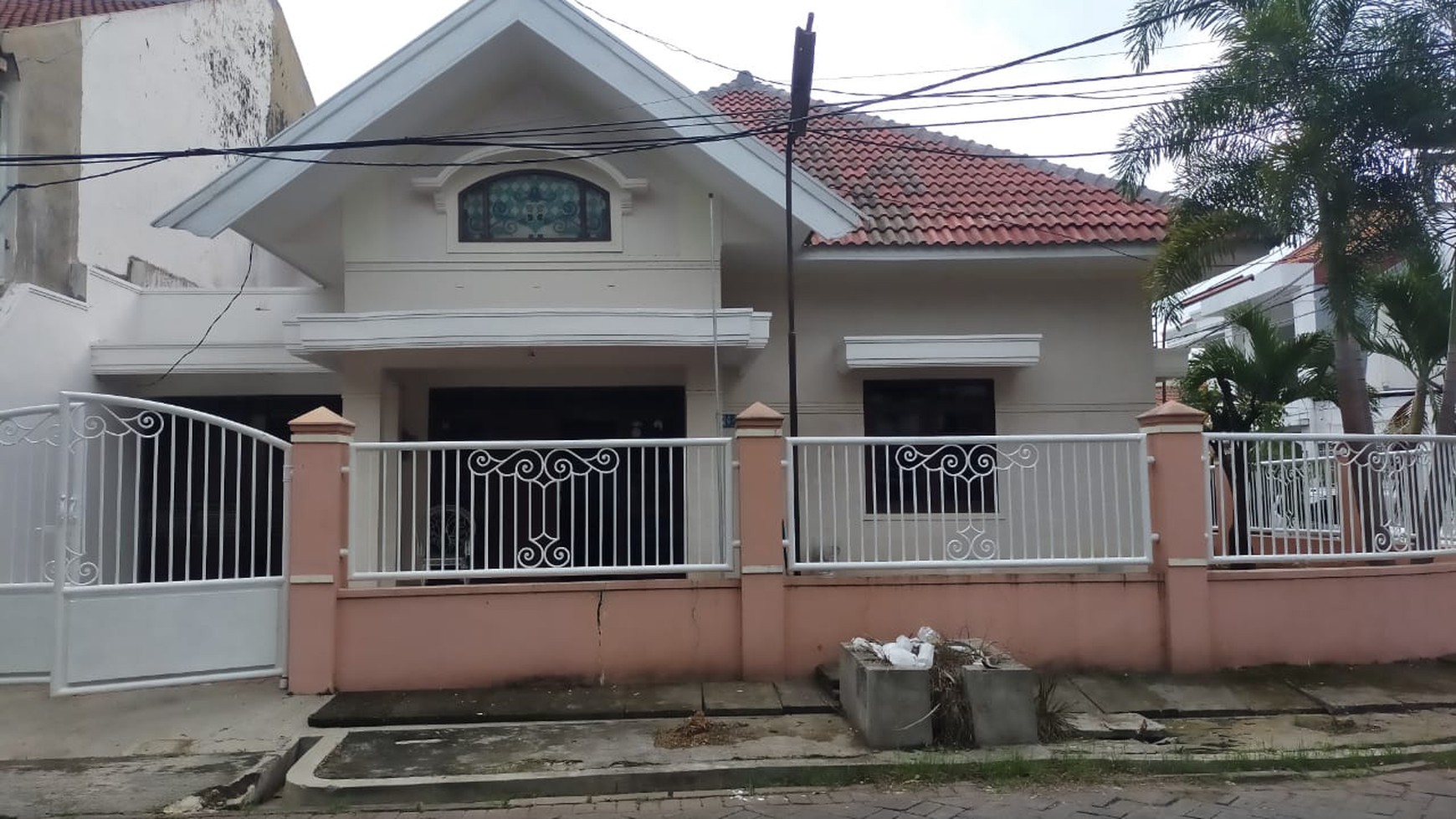 DIJUAL RUMAH MANYAR TIRTOASRI, DEKAT SEKOLAH, DEKAT MERR, DEKAT MALL GM