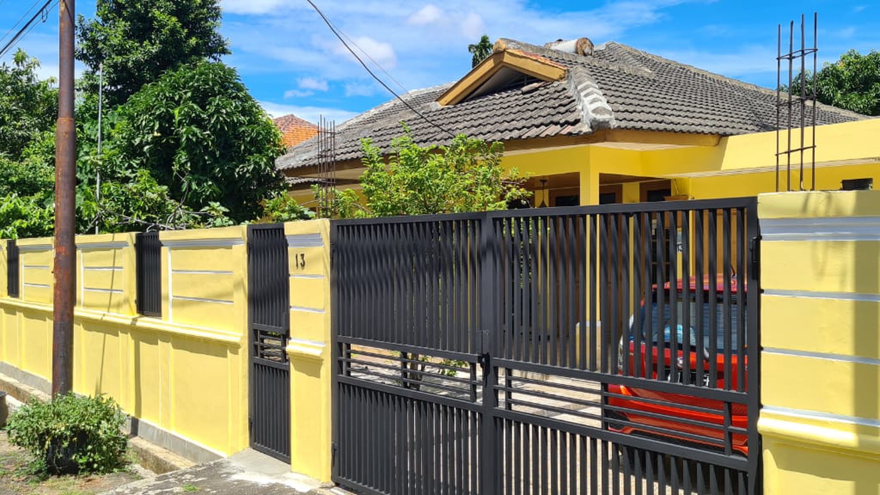 Rumah Luas Di Komplek Unilever