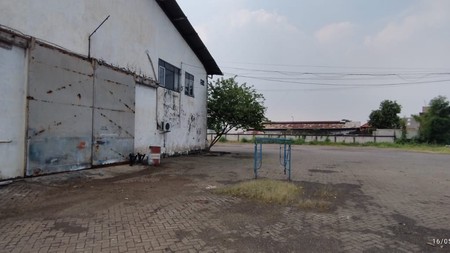 Dijual Gudang & Tanah Strategis di Jalan Raya Taman