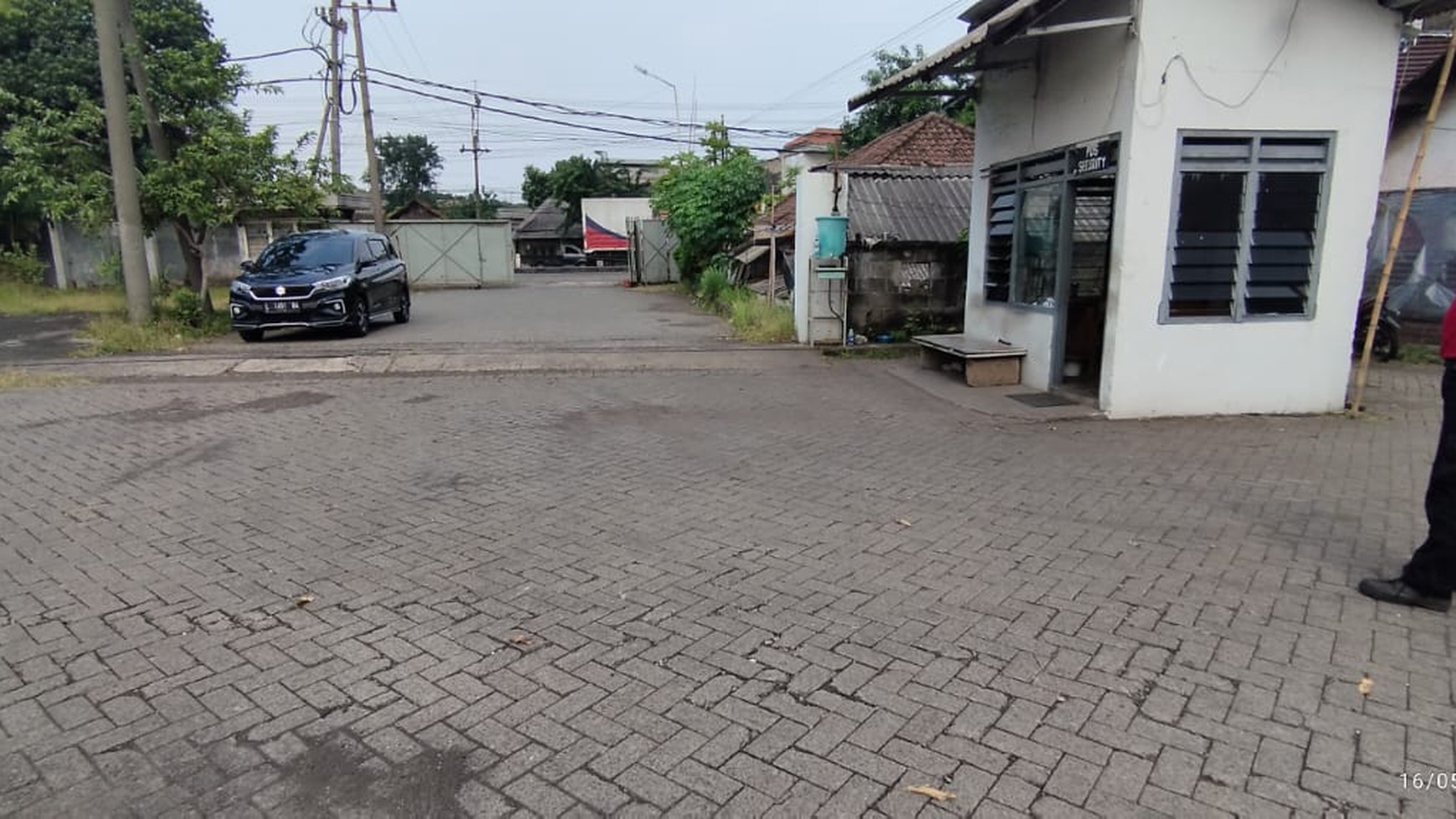 Dijual Gudang & Tanah Strategis di Jalan Raya Taman