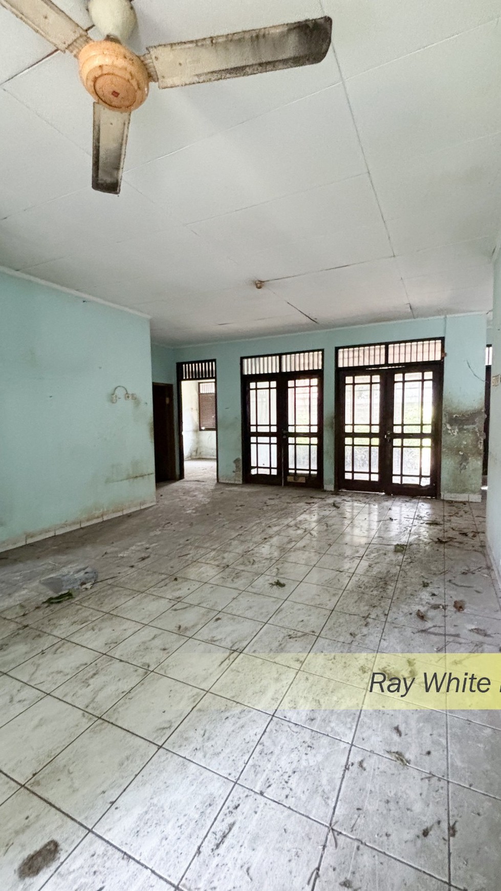 RUMAH TUA HITUNG TANAH DALAM KOMPLEK GIRILOKA BSD CITY, TAMGERANG SELATAN #CHWW