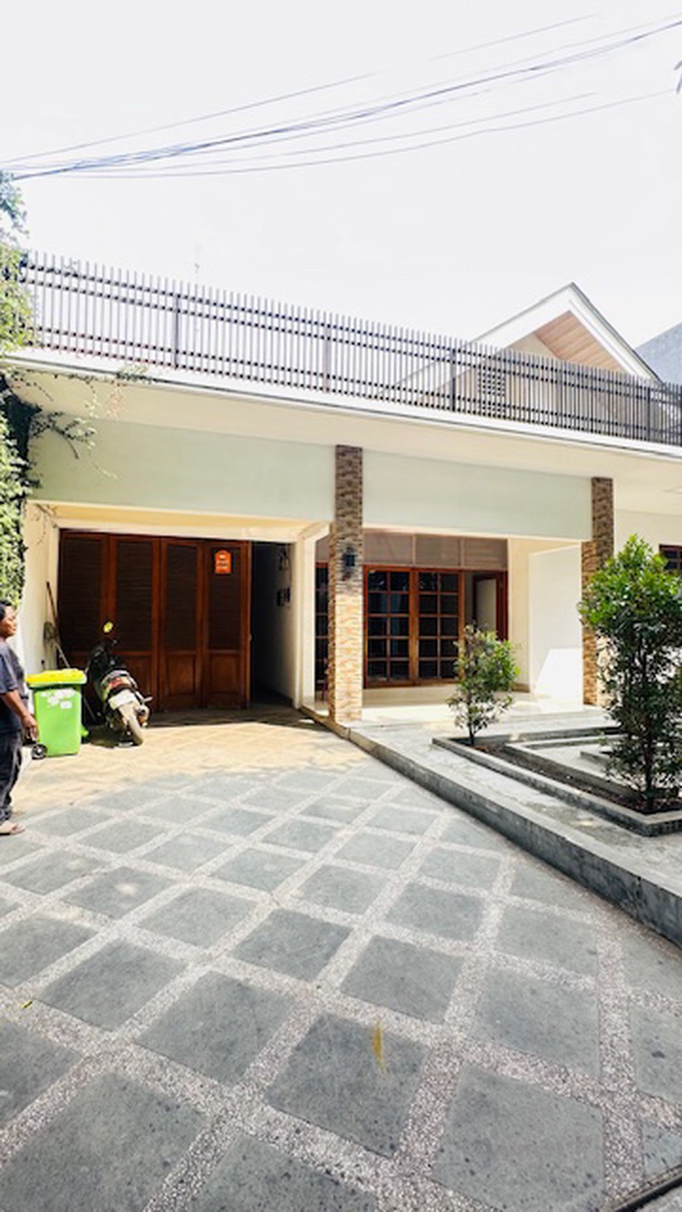 Rumah Asri di Kawasan Elite Kemang