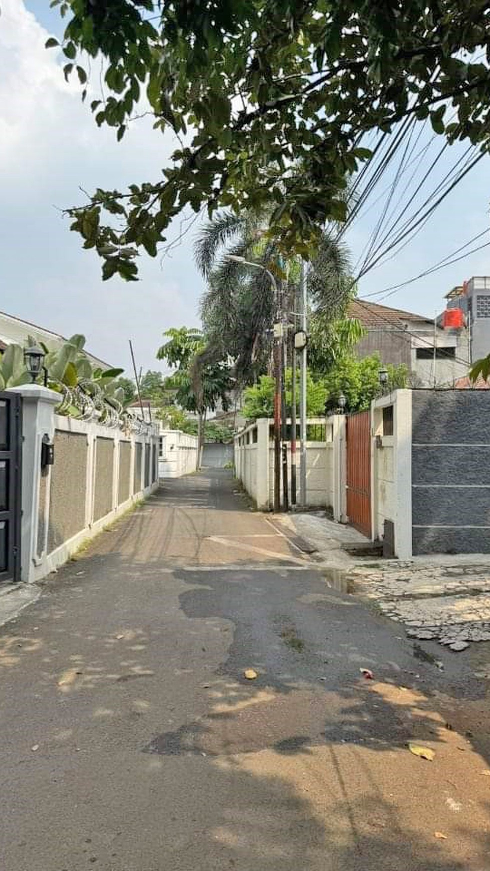 Rumah Strategis dibawah NJOP di Kemang Timur, Jakarta Selatan