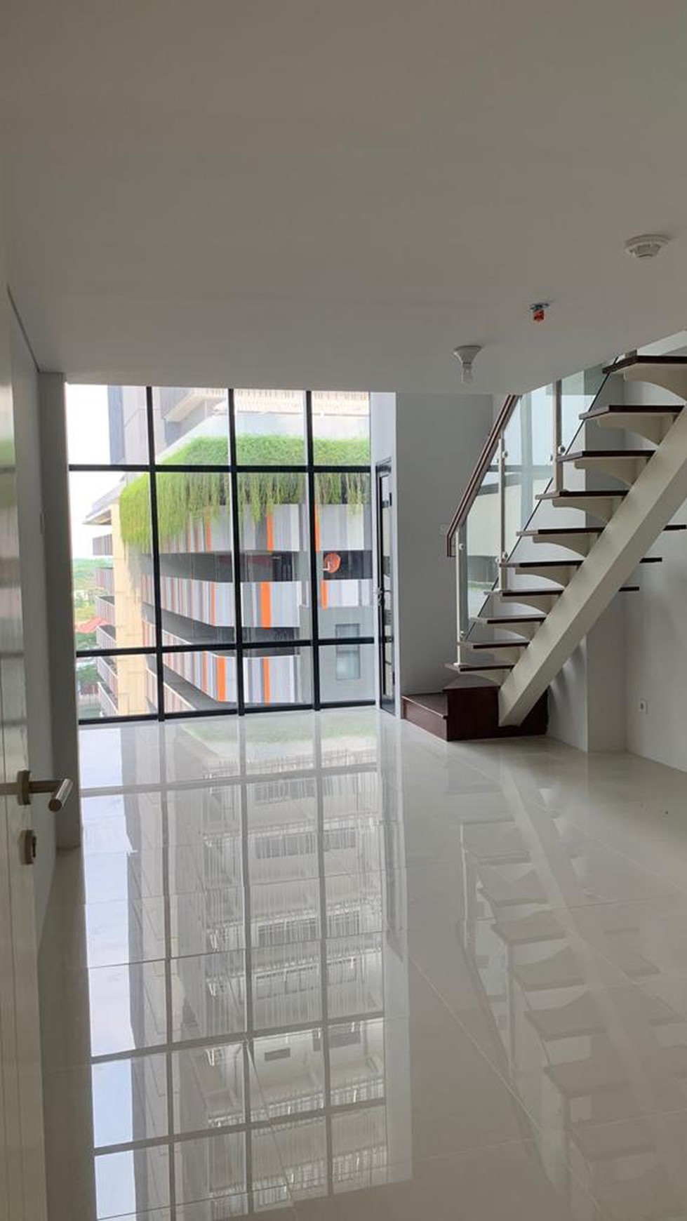 MURAH Dijual Apartemen Cornell SOHO UC Tipe LOFT - Universitas Ciputra Surabaya Barat 