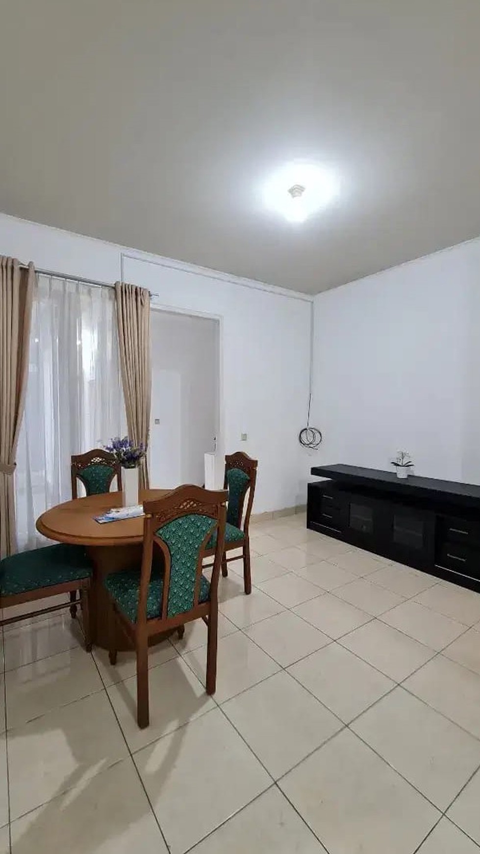 Rumah Hitung Tanah Area Cipete