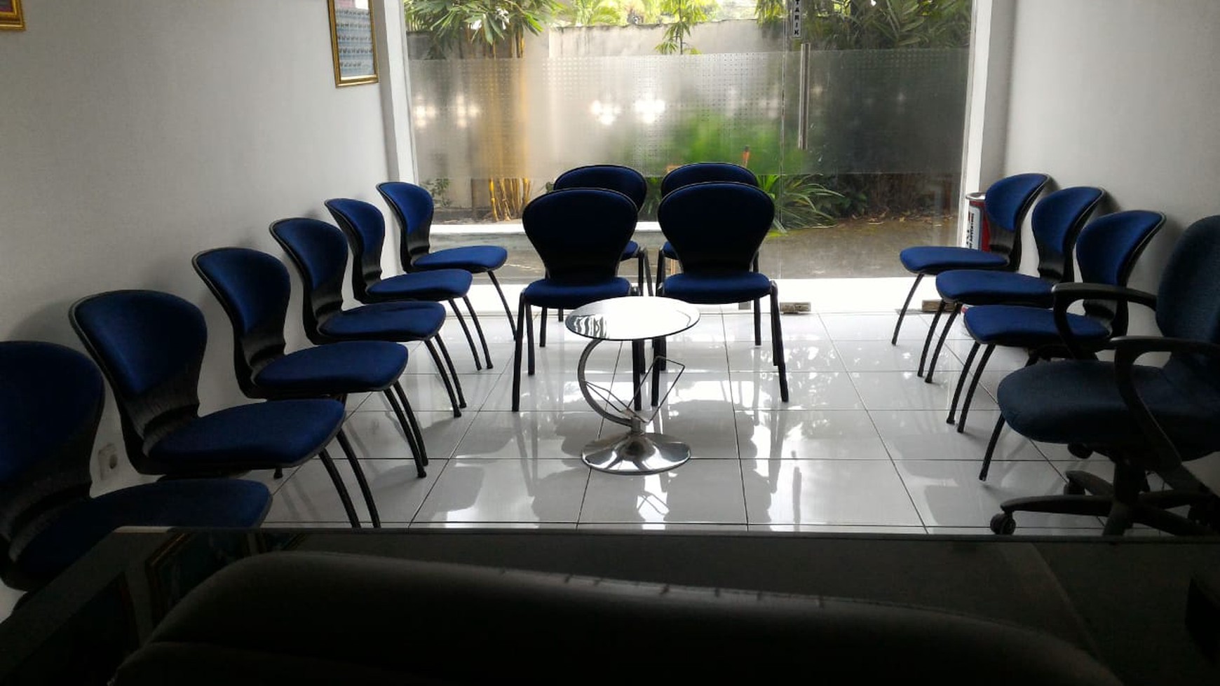 Dijual Ruang Kantor Siap Pakai Putat Surabaya