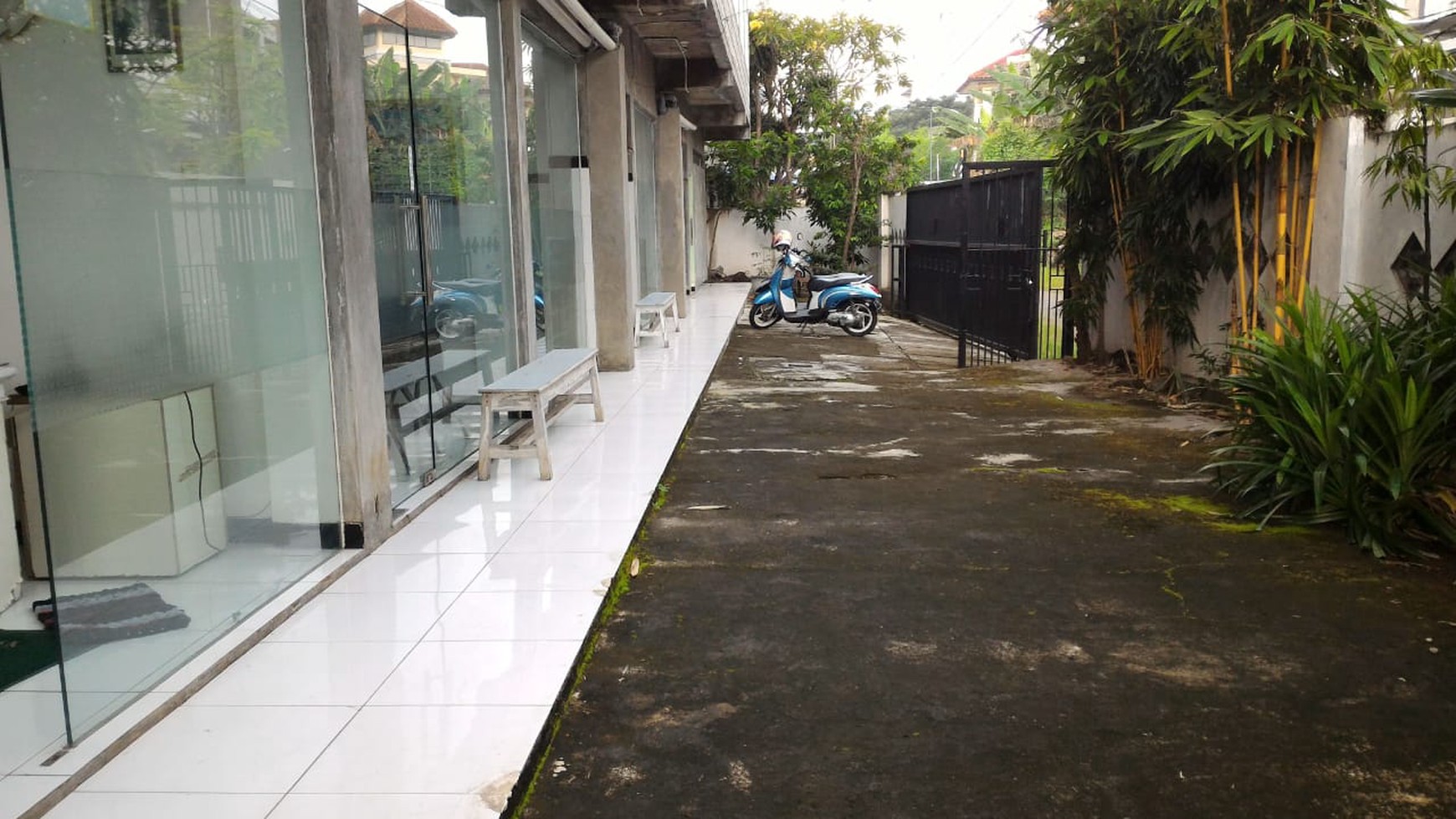 Dijual Ruang Kantor Siap Pakai Putat Surabaya