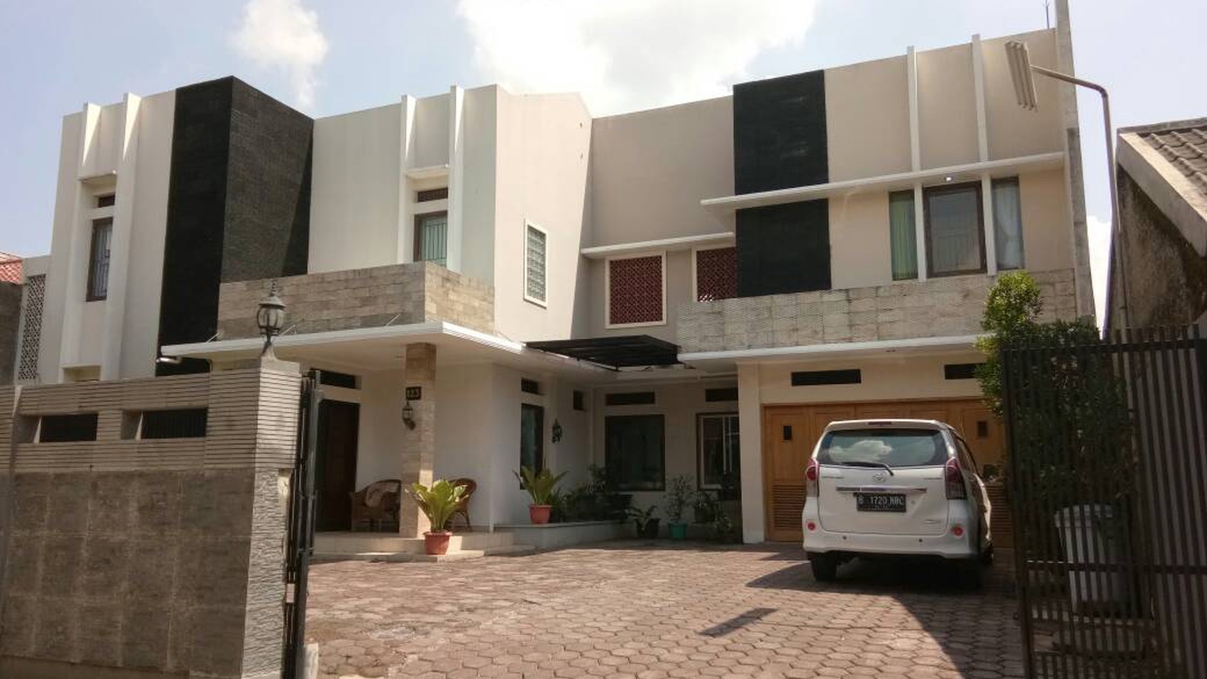 Di Jual Rumah Area Jak Sel