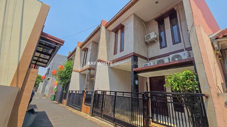 Rumah Bagus 2 Lantai Baru Renovasi Di Pesona Alam 1 Jagakarsa 