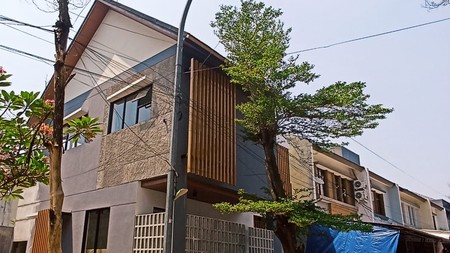 Rumah Baru Samping Taman NUSALOKA PARK