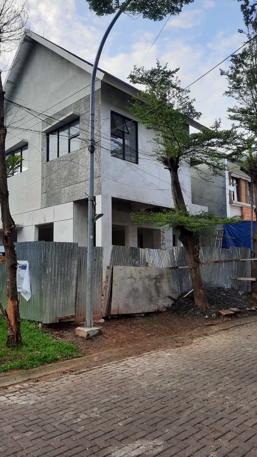 Rumah Baru Samping Taman NUSALOKA PARK