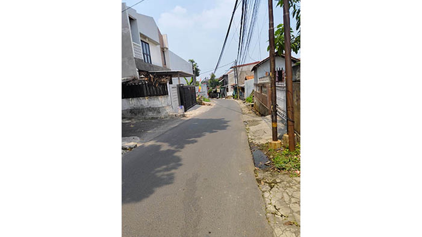 Rumah Tua Hitung tanah Jl Abdurahman, Cibubur Jakarta Timur