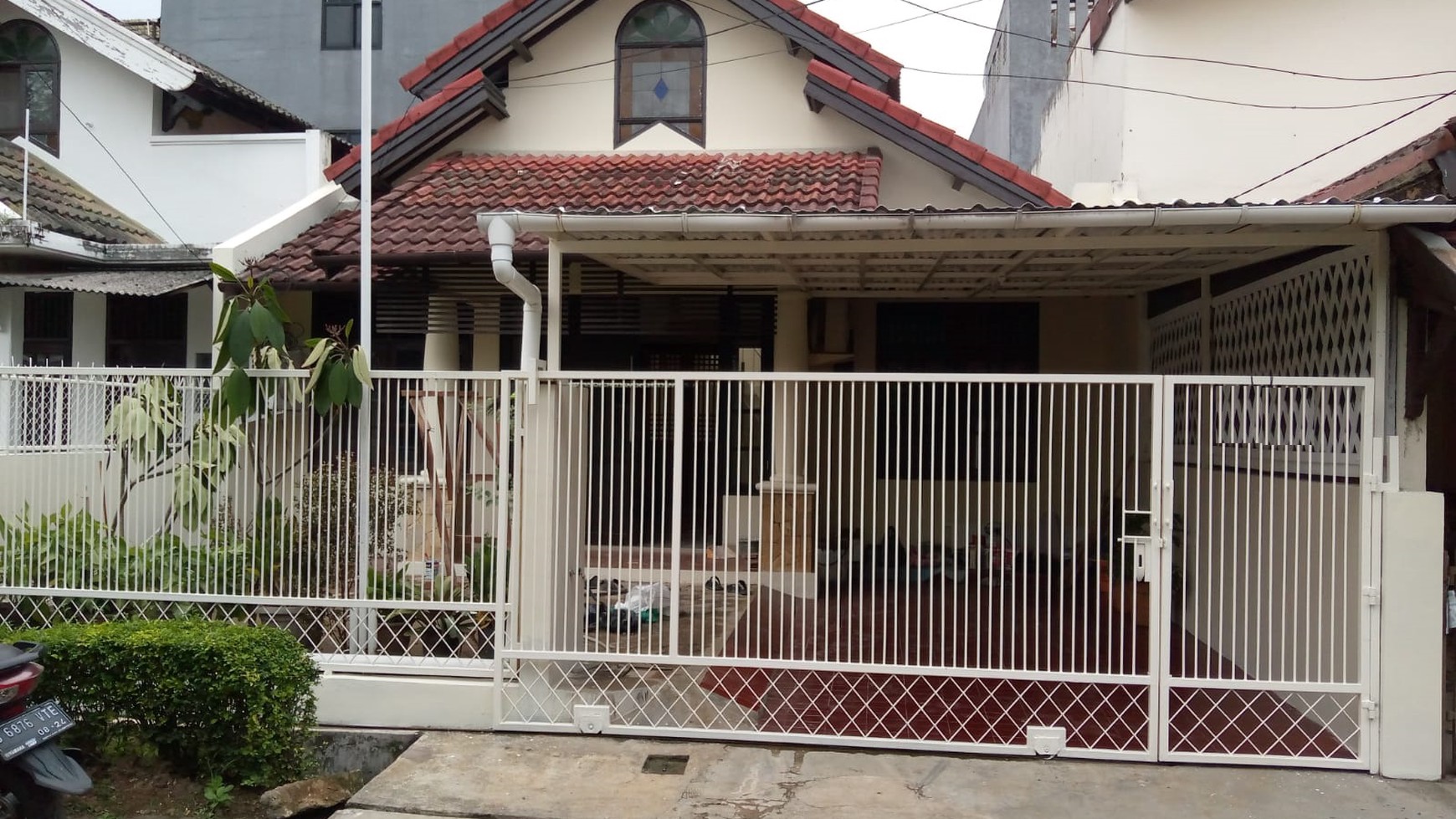 Rumah bagus, lingkungan aman dan nyaman di Bintaro 