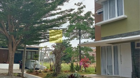 Dijual Rumah Contoh Dalam Perumahan Springhill