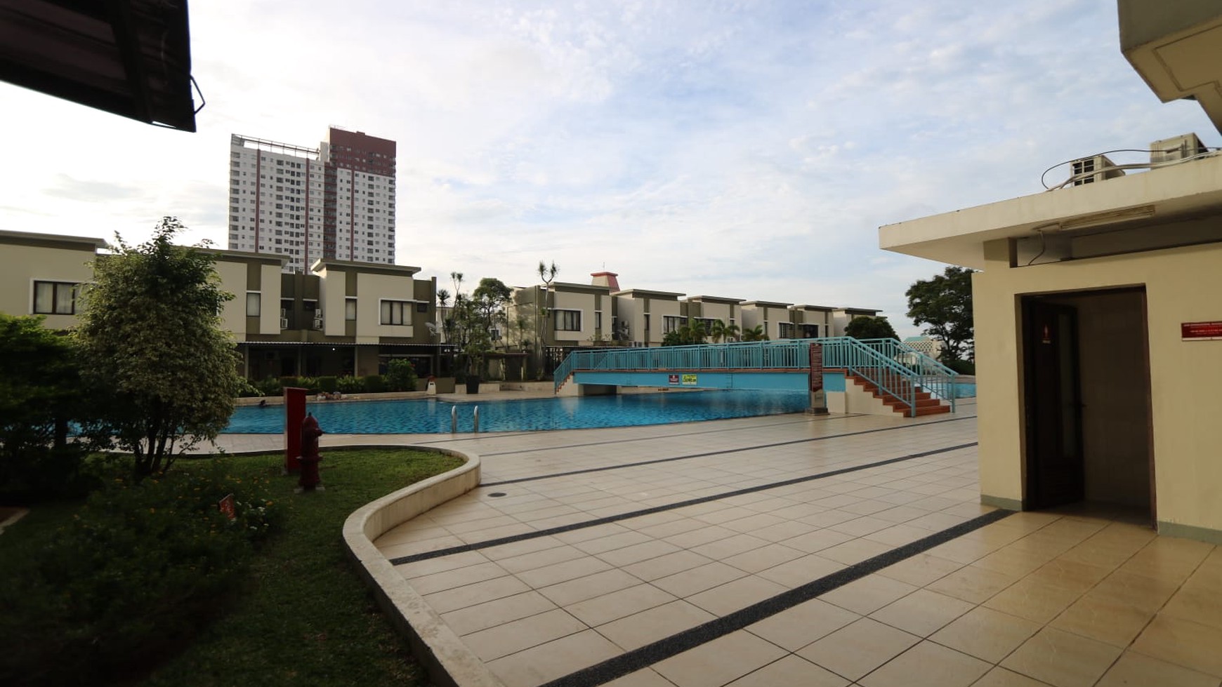 DIJUAL RUANG UNTUK USAHA 2 LANTAI DI APARTEMEN JAKARTA RESIDENCE  THAMRIN / Commercial Property FOR SALE