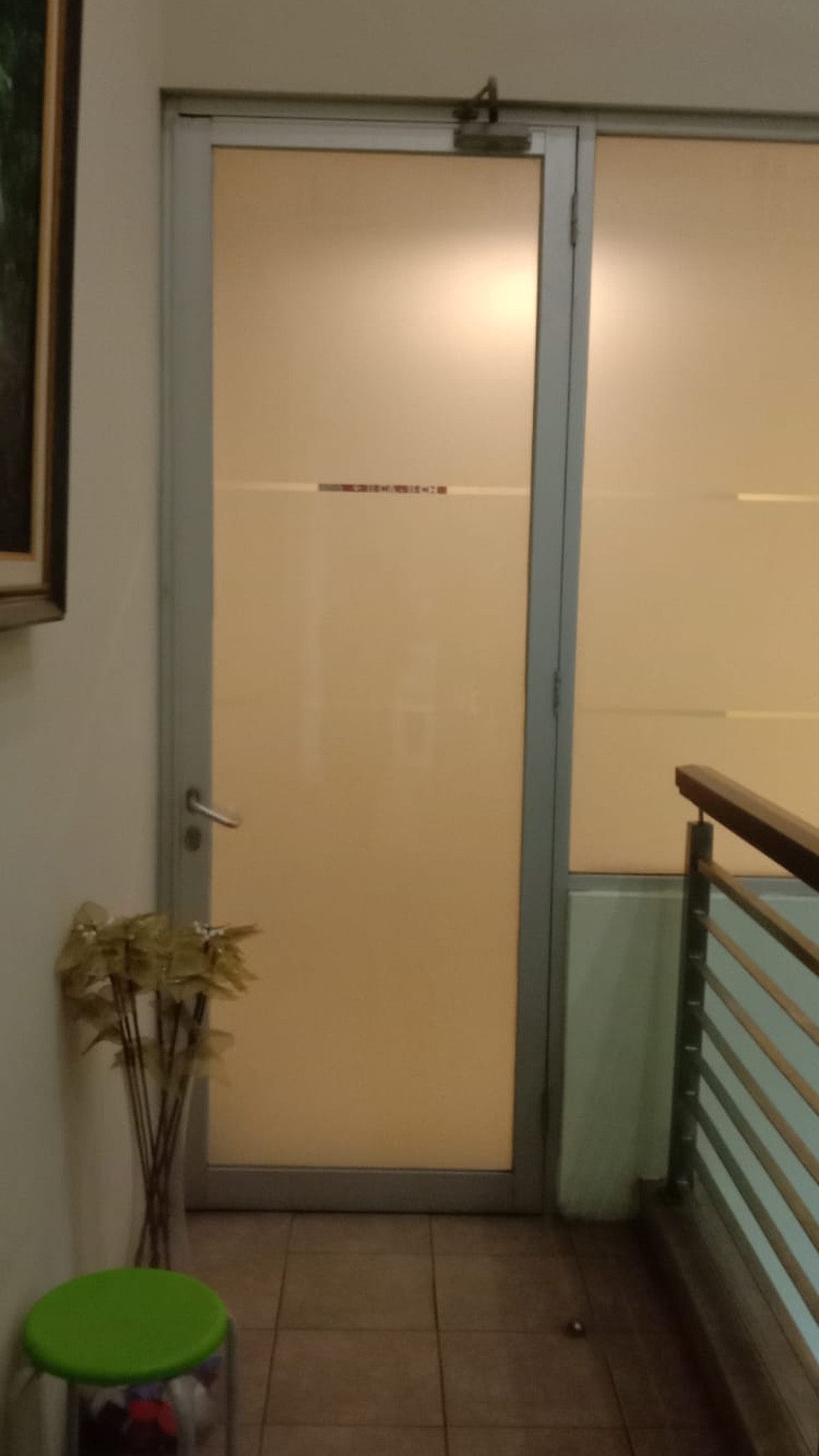 DIJUAL RUANG UNTUK USAHA 2 LANTAI DI APARTEMEN JAKARTA RESIDENCE  THAMRIN / Commercial Property FOR SALE