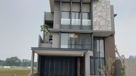 Rumah baru di kota Wisata cibubur mewah dan dekat mall